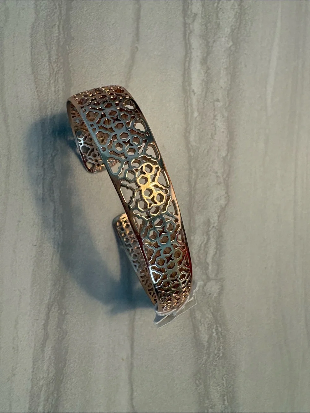 Kendra Scott lightweight comfortable